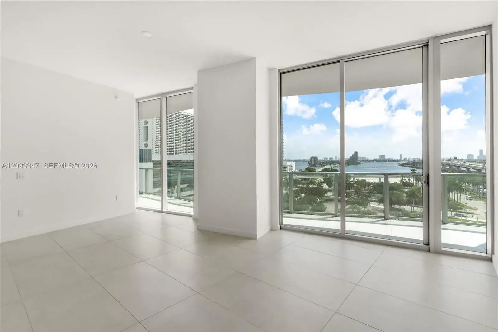 1400 Biscayne Blvd # 706, Miami FL 33132 photo 2