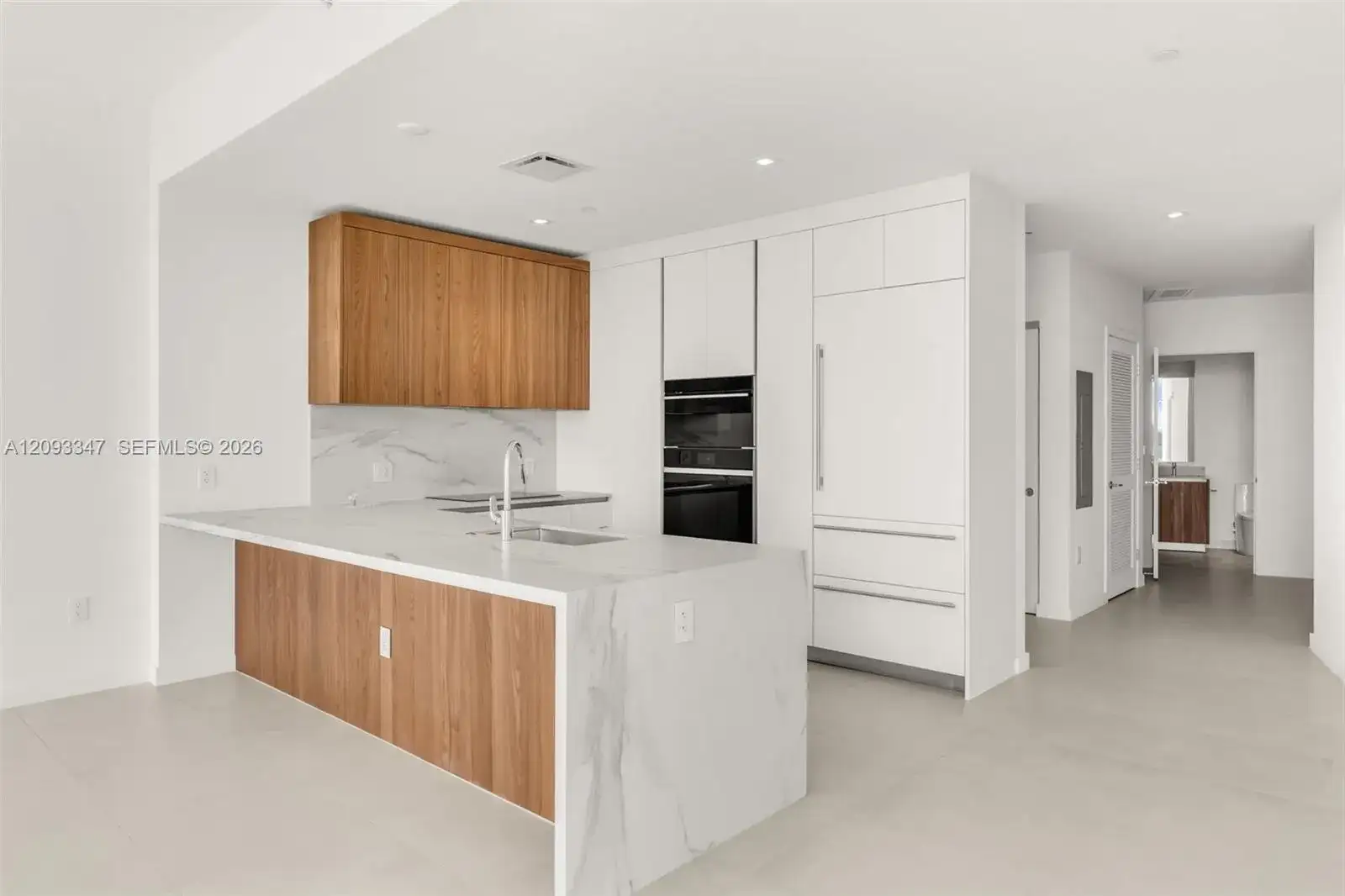 1400 Biscayne Blvd # 706, Miami FL 33132 photo 4
