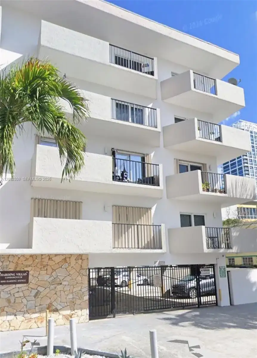 6965 Harding Ave # 305, Miami Beach FL 33141 photo 2