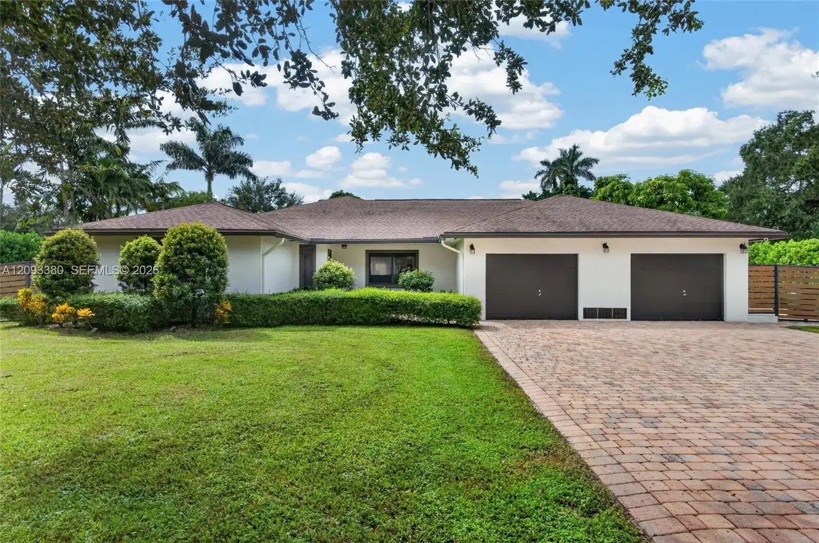 14390 SW 24th St, Davie FL 33325 photo 3