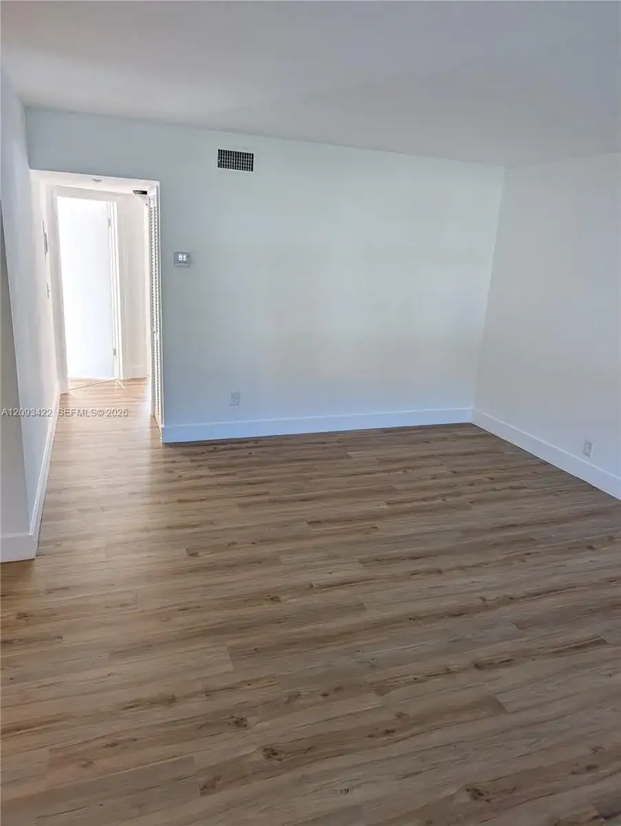 270 Layne Blvd # 202, Hallandale Beach FL 33009 photo 2