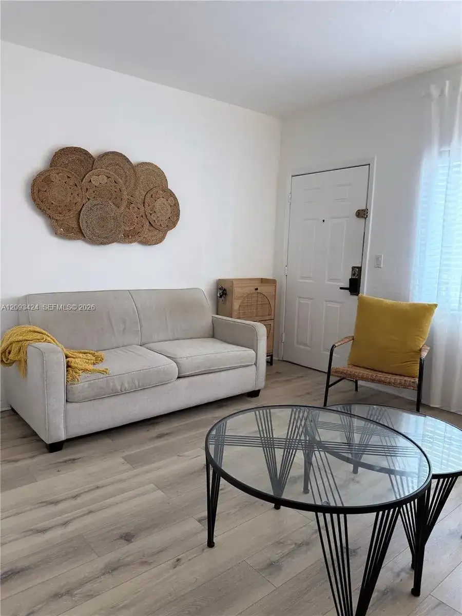 1135 Euclid Ave # 205, Miami Beach FL 33139 photo 3