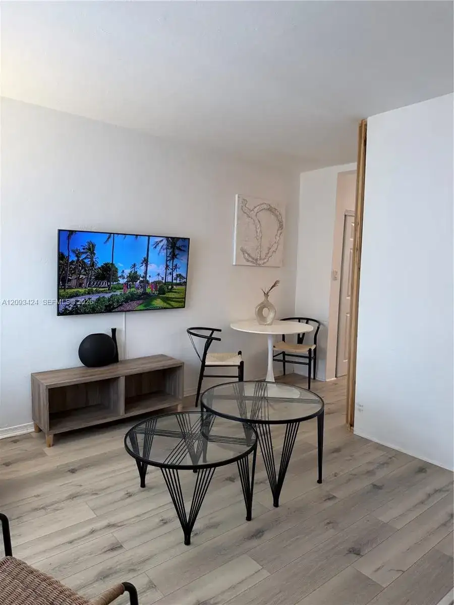 1135 Euclid Ave # 205, Miami Beach FL 33139 photo 4
