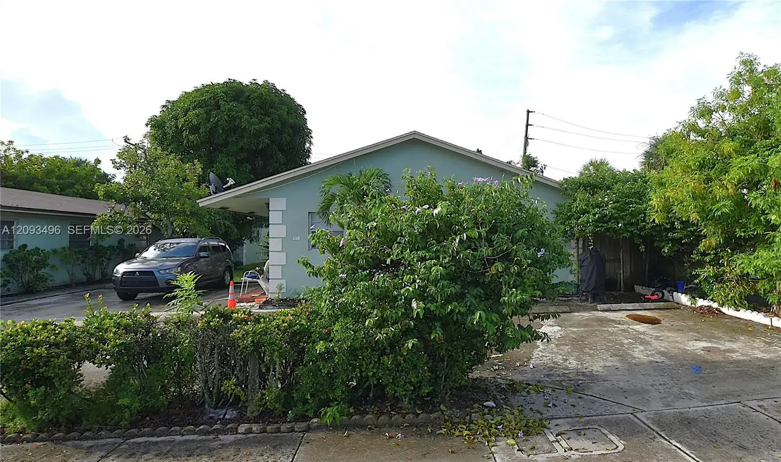 418 Conniston Rd, West Palm Beach FL 33405 photo 2