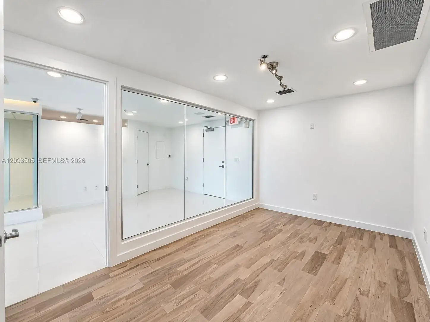 40 SW 13th St # 505, Miami FL 33130 photo 4