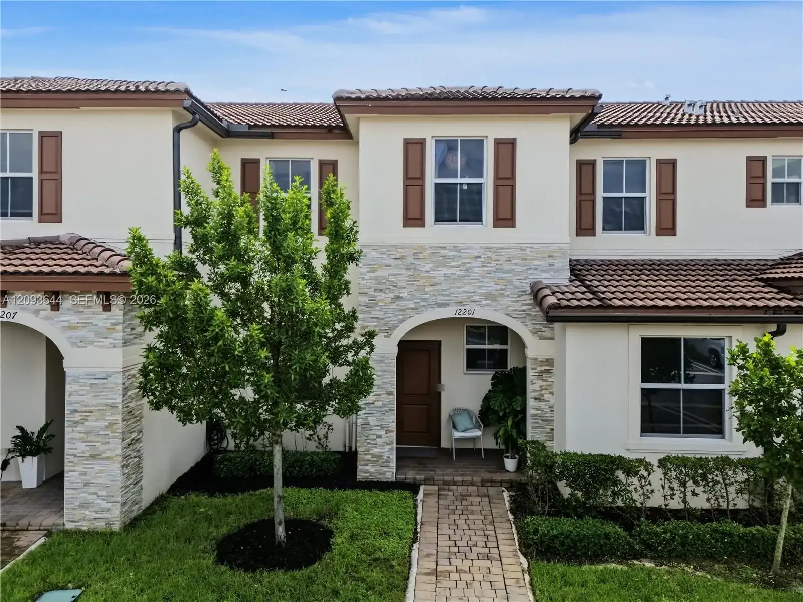 12201 NW 23rd Ct, Miami FL 33167 photo 2