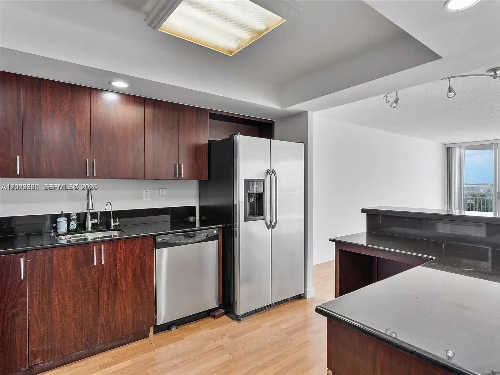 18021 Biscayne Blvd # 603, Aventura FL 33160 photo 4