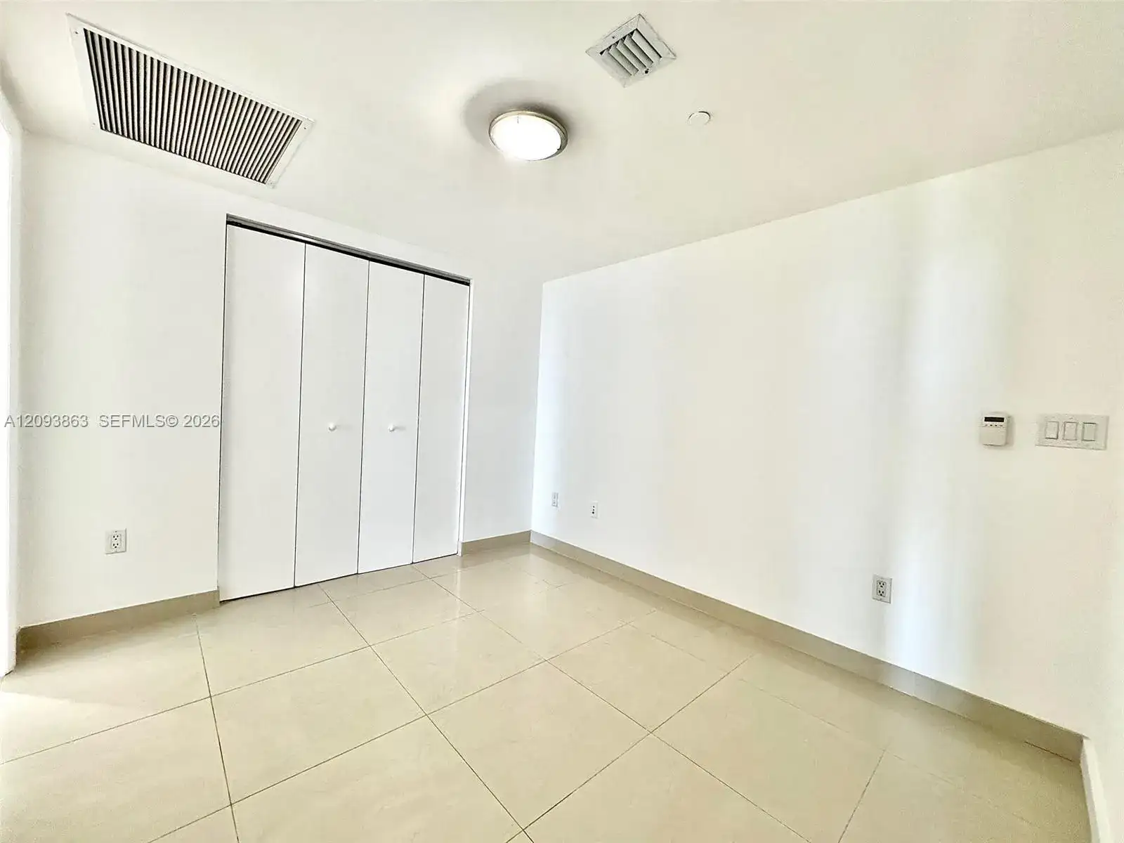 485 Brickell Ave # 1809, Miami FL 33131 photo 5