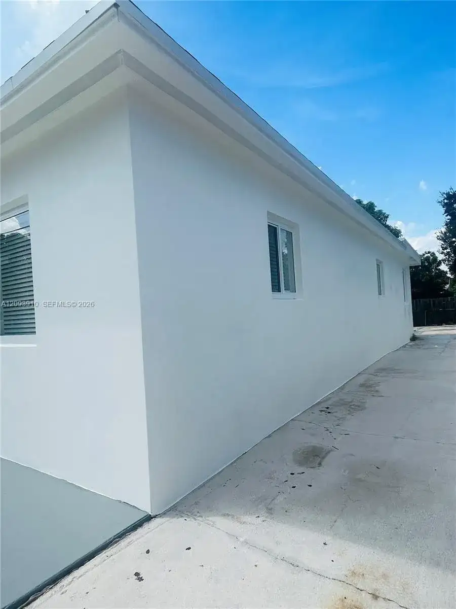 1145 NW 25th St, Miami FL 33127 photo 2