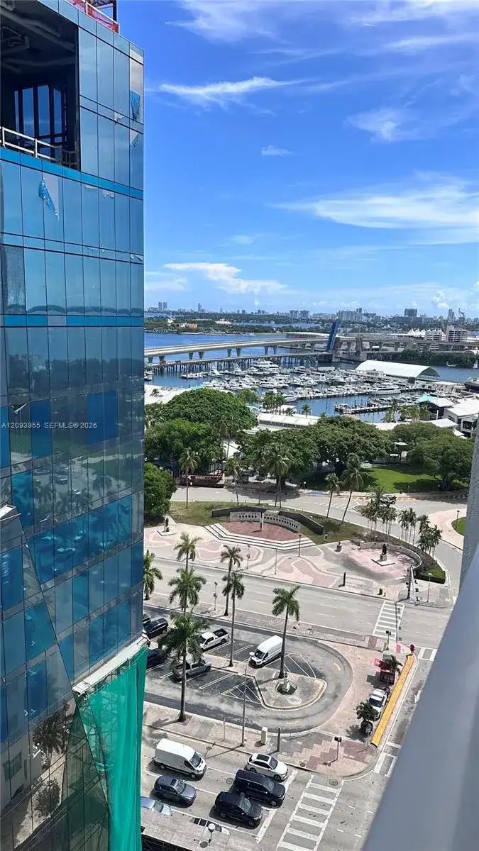 244 Biscayne Blvd # 1608, Miami FL 33132 photo 3