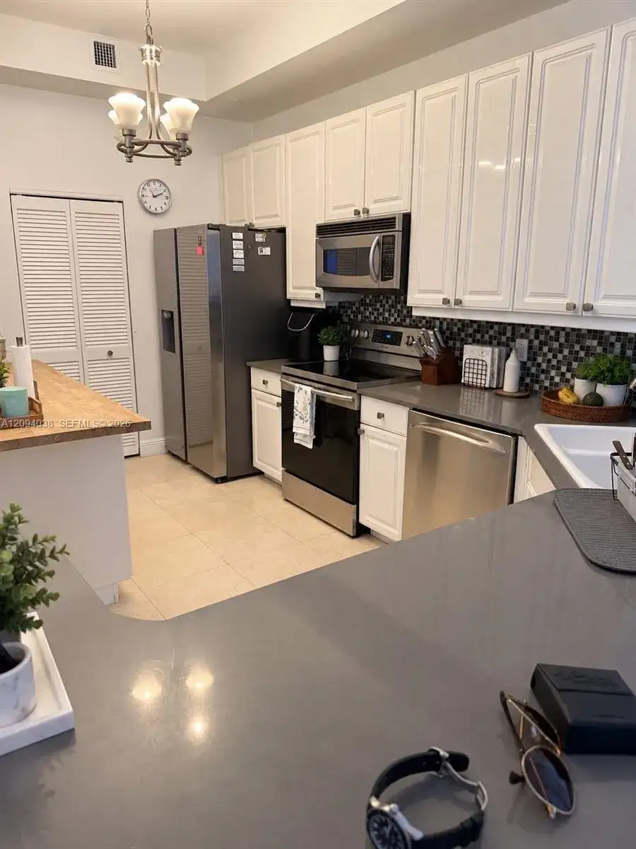 888 Brickell Key Dr # 3007, Miami FL 33131 photo 5