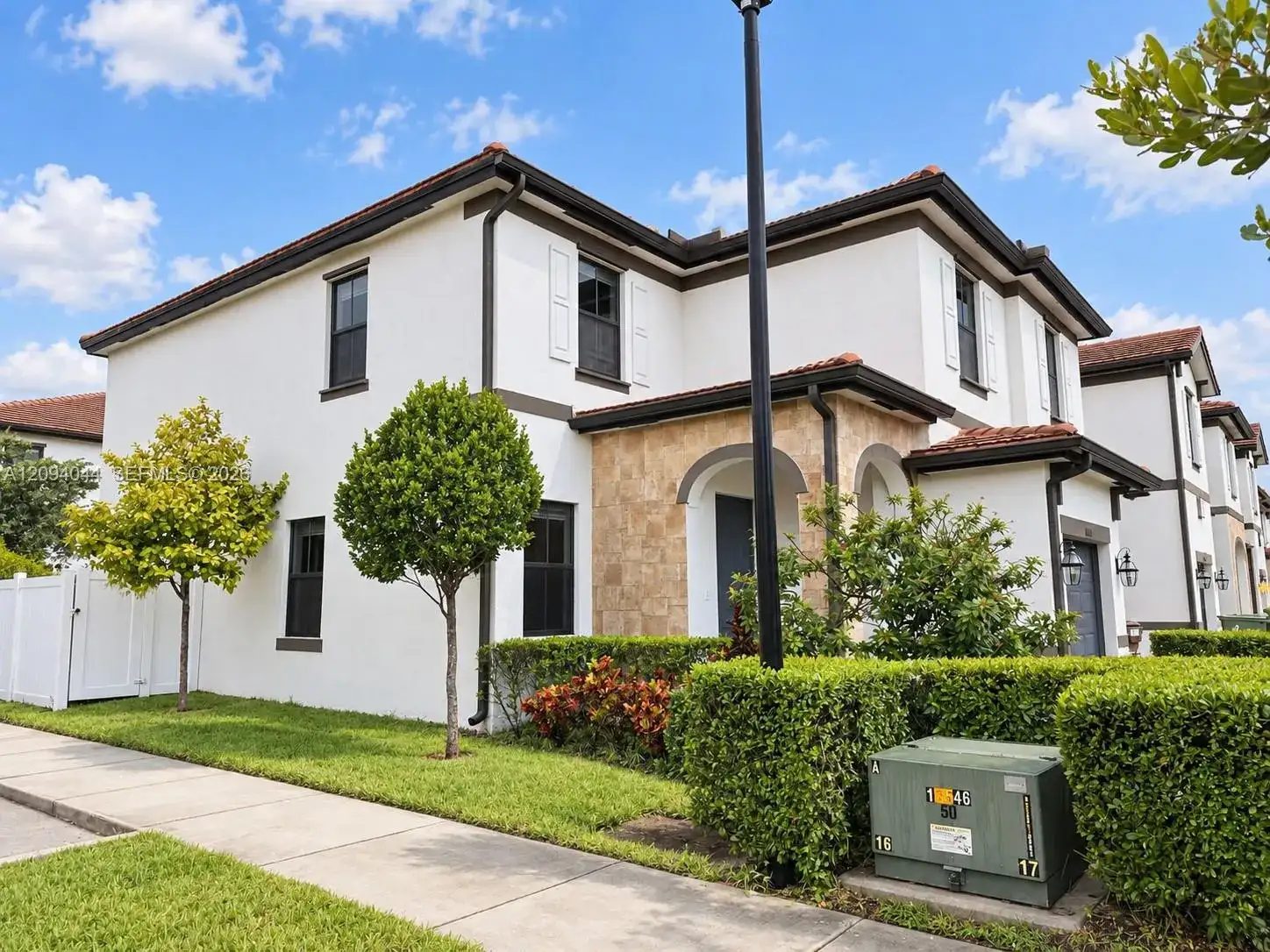 10306 W 33rd Ln, Hialeah FL 33018 photo 3