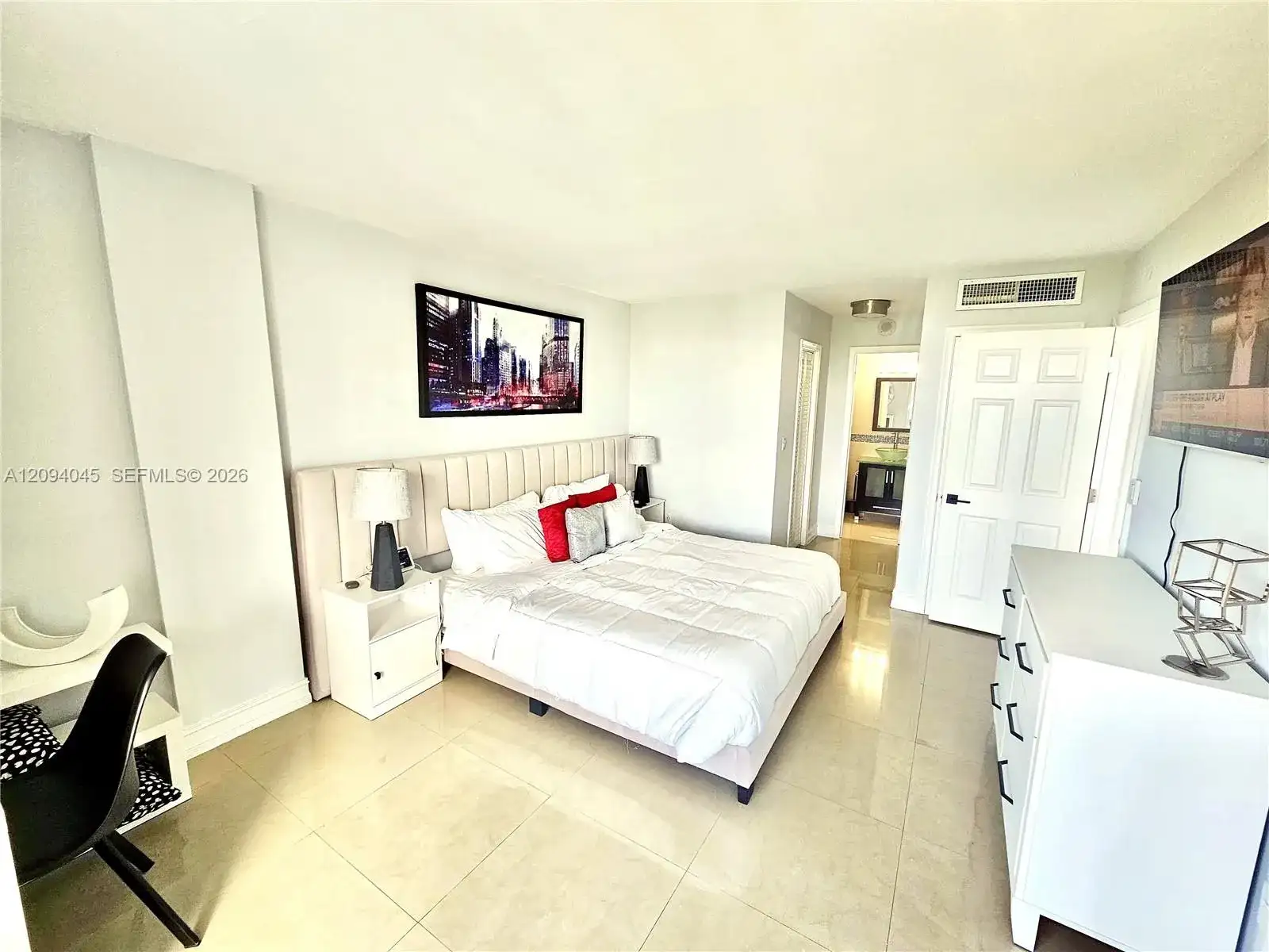1020 Meridian Ave # 612, Miami Beach FL 33139 photo 4
