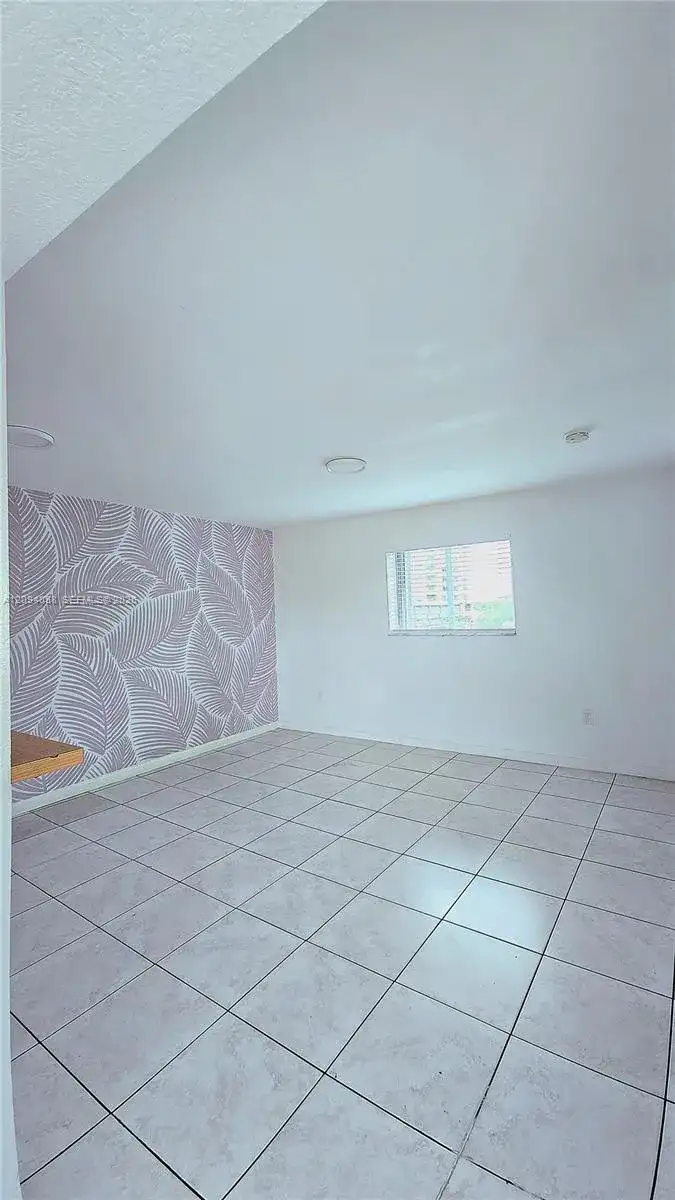 328 NW 12th Ave # 11, Miami FL 33128 photo 5