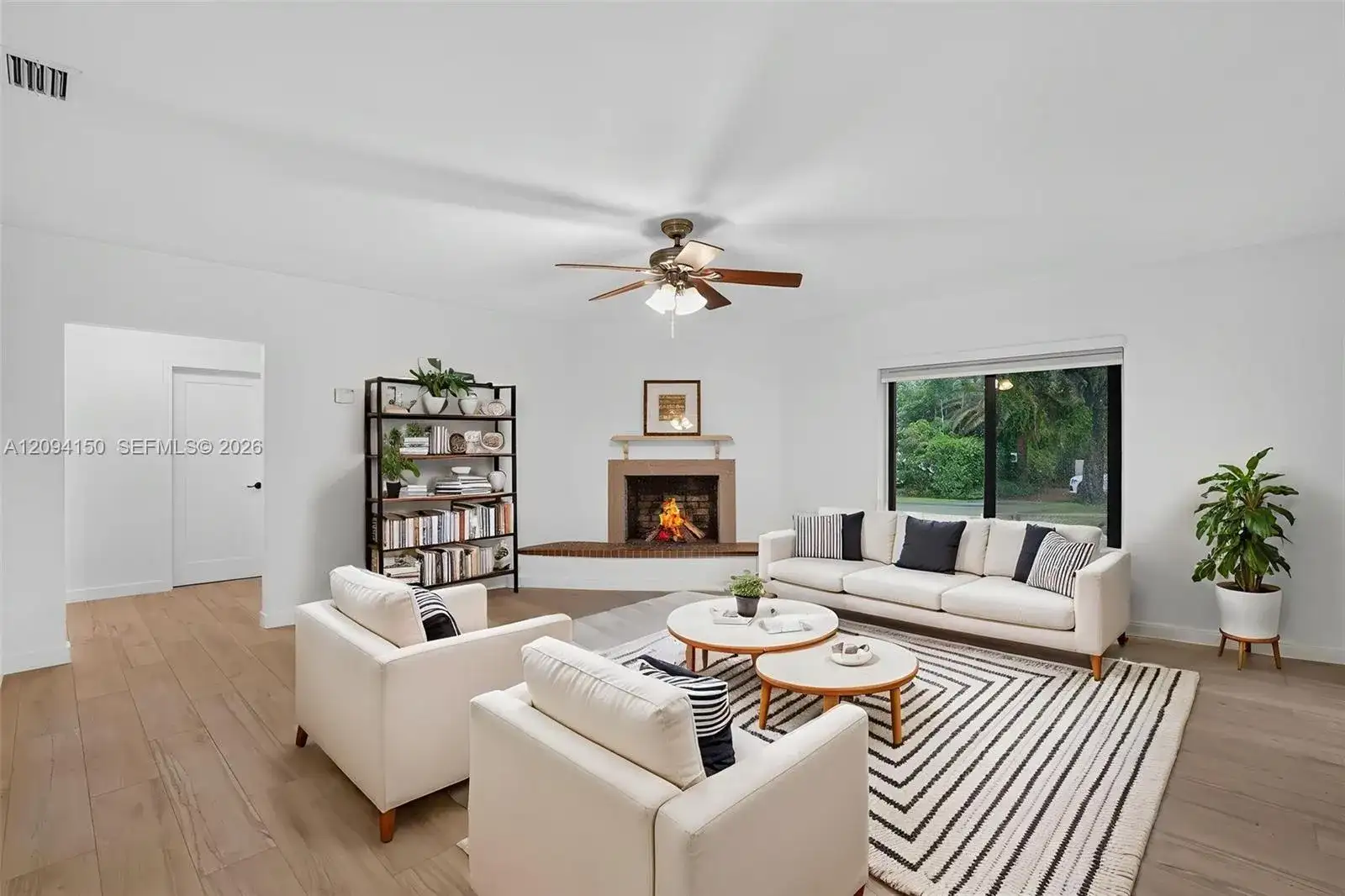 4547 SW 16th St, Miami FL 33134 photo 2