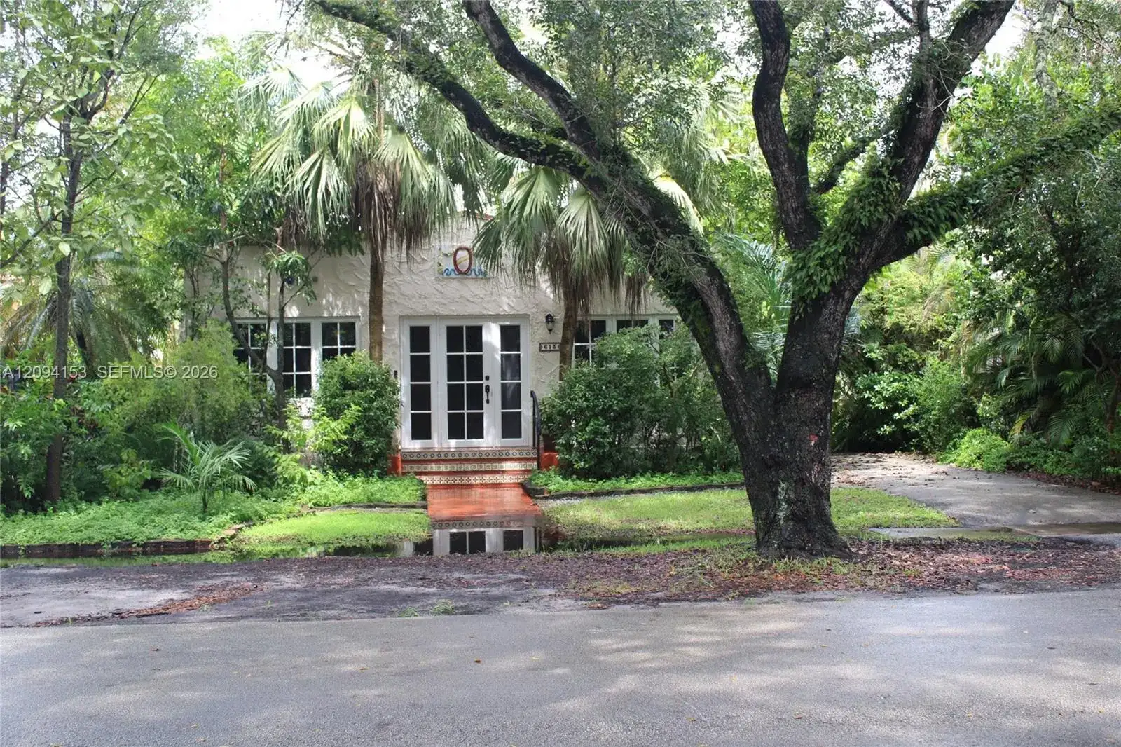 613 Navarre Ave, Coral Gables FL 33134 photo 2