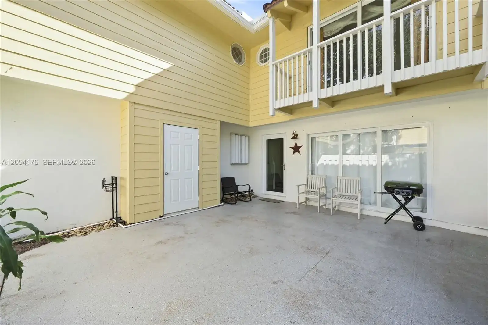 146 Seabreeze Cir, Jupiter FL 33477 photo 3