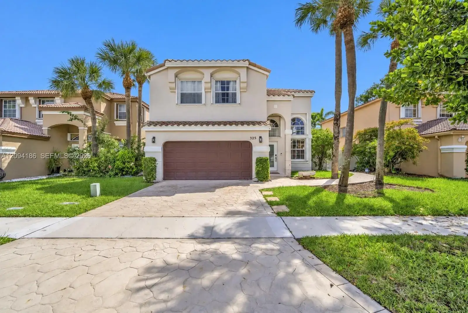 325 NW 158th Ln, Pembroke Pines FL 33028 photo 3