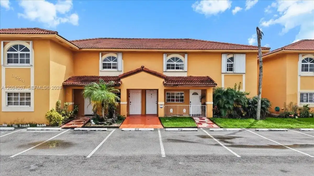 3554 W 80th St, Hialeah FL 33018 photo 3