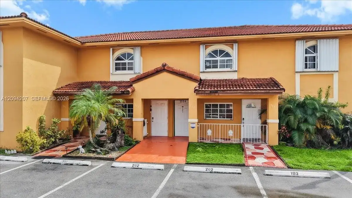 3554 W 80th St, Hialeah FL 33018 photo 4