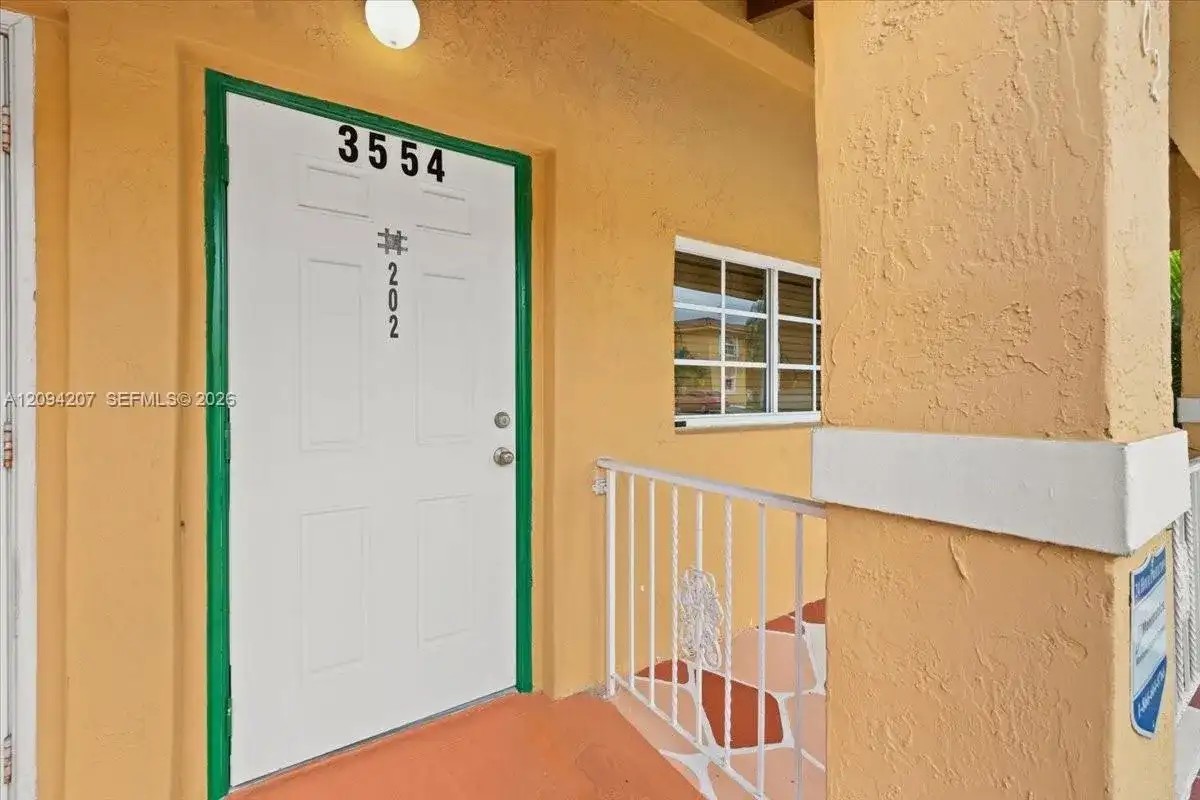 3554 W 80th St, Hialeah FL 33018 photo 5
