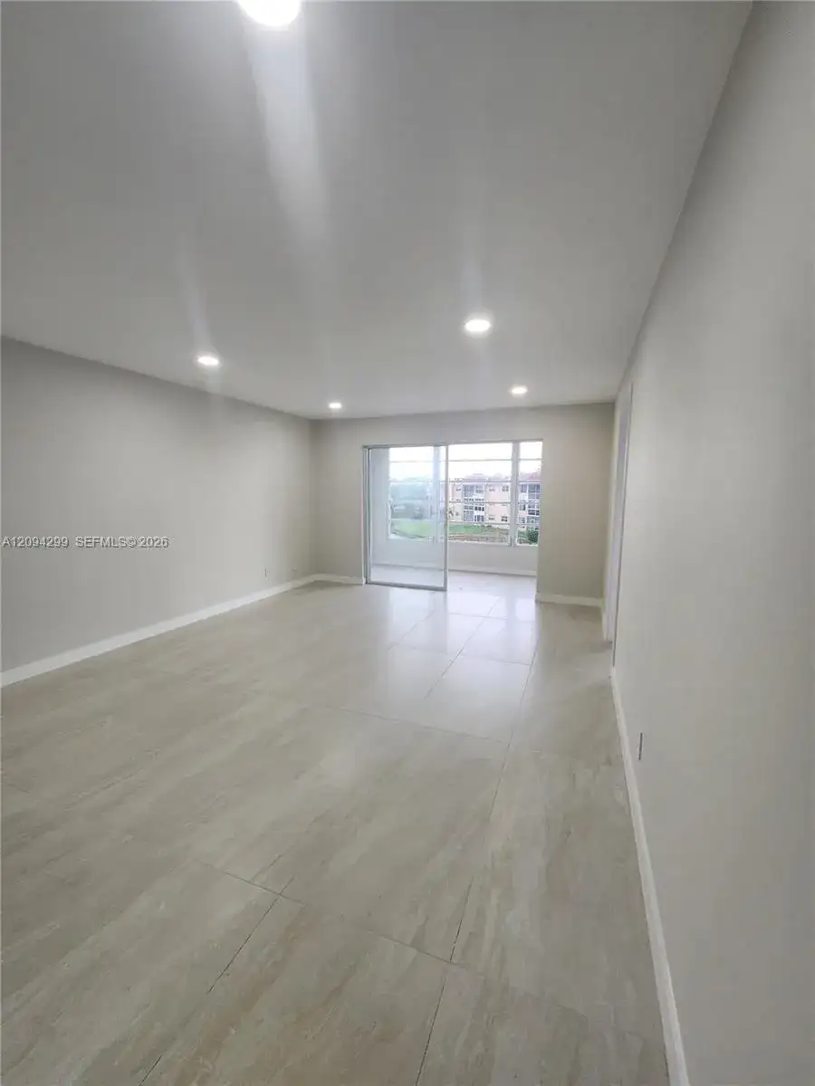 2781 N Pine Island Rd # 302, Sunrise FL 33322 photo 4