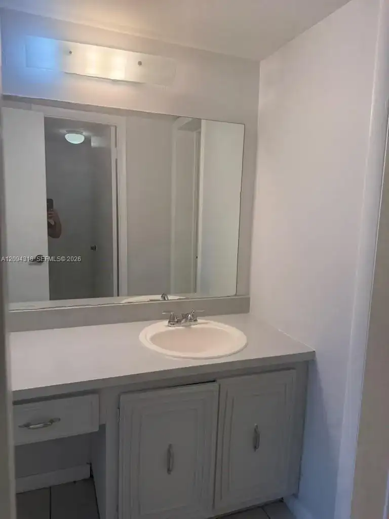 484 NW 165th St Rd # 311, Miami FL 33169 photo 4