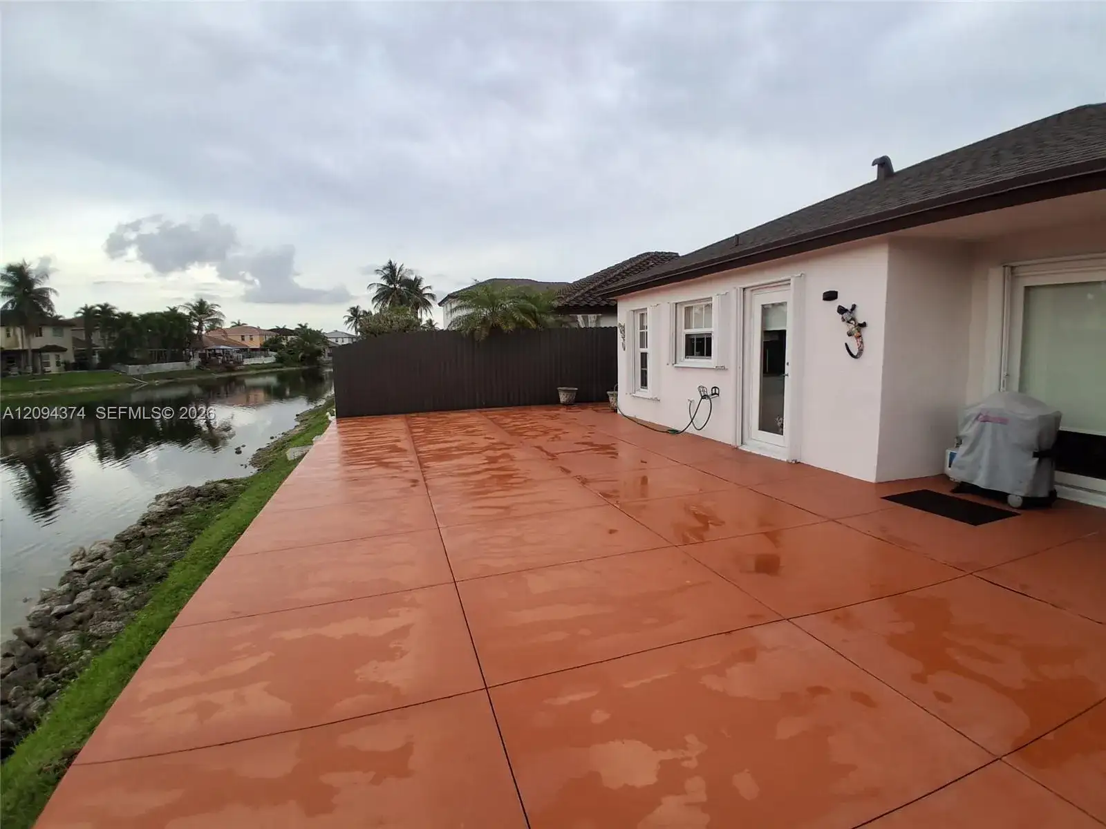 1033 NW 132nd Ct, Miami FL 33182 photo 2
