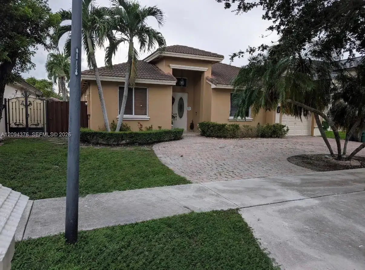 2924 SW 144th Pl, Miami FL 33175 photo 2