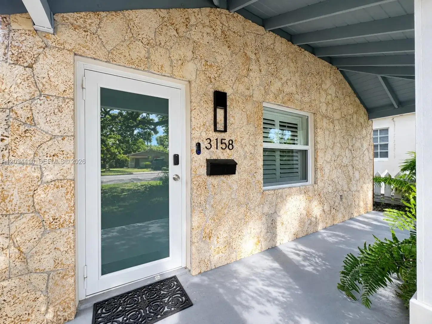 3158 Carter St, Miami FL 33133 photo 2