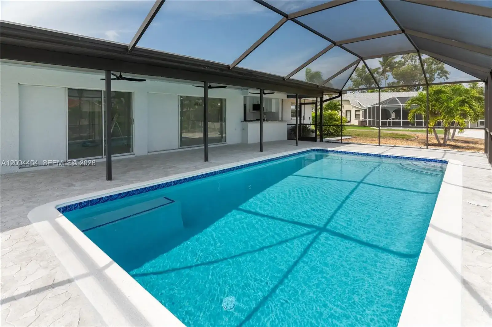 3405 SE 16th PL, Cape Coral FL 33904 photo 2