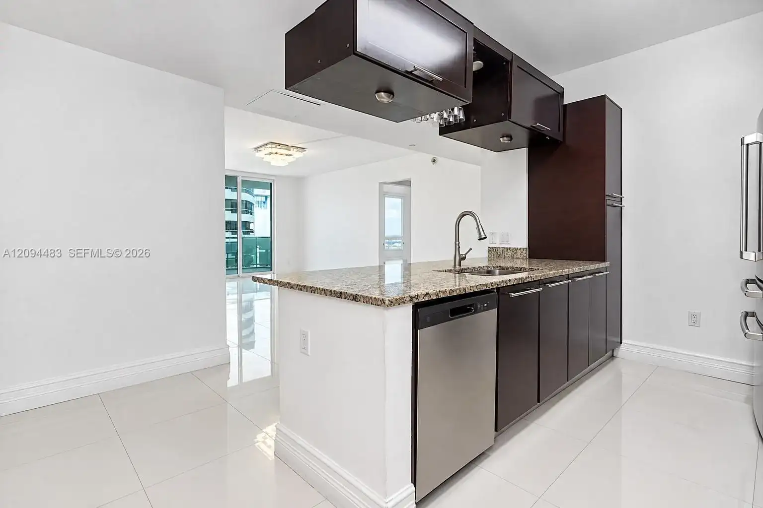 951 Brickell Ave # 605, Miami FL 33131 photo 4