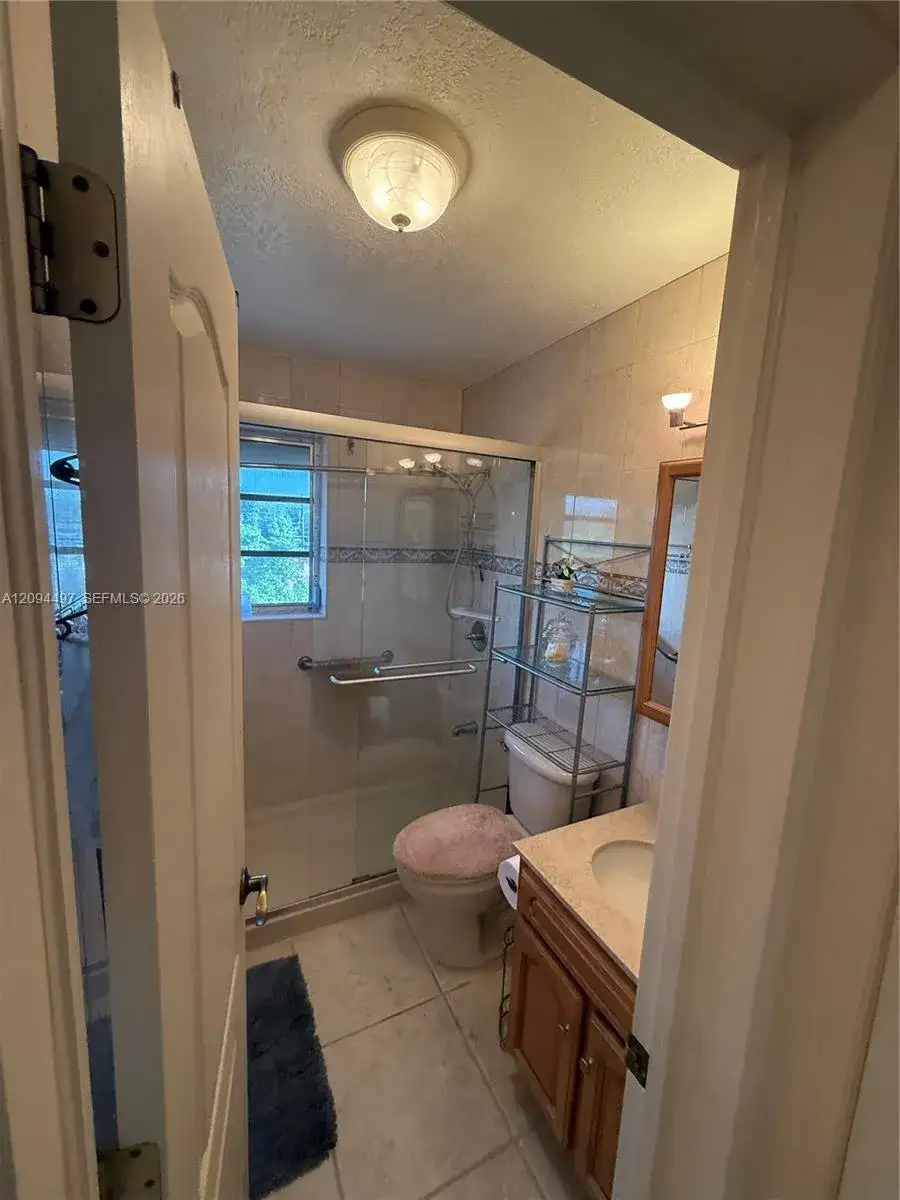 3881 W Flagler St # 315, Miami FL 33134 photo 4