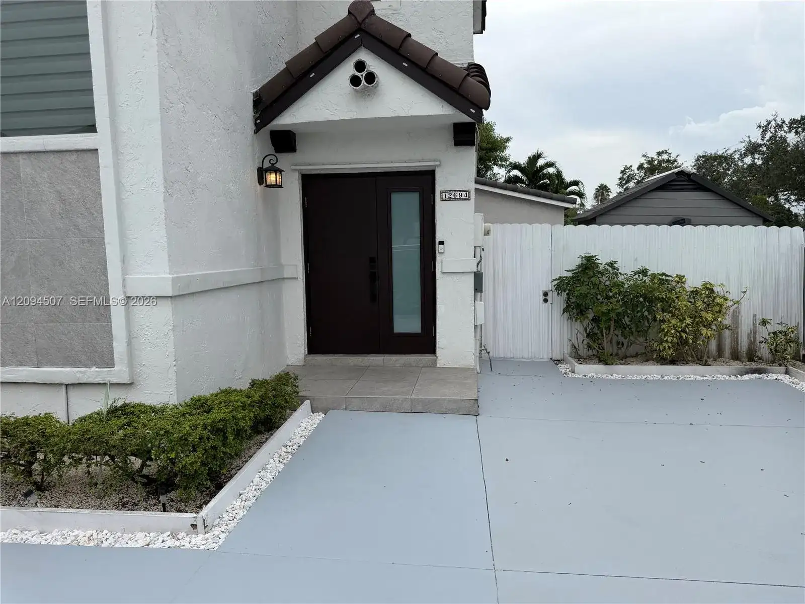 12694 NW 8th Trl, Miami FL 33182 photo 4