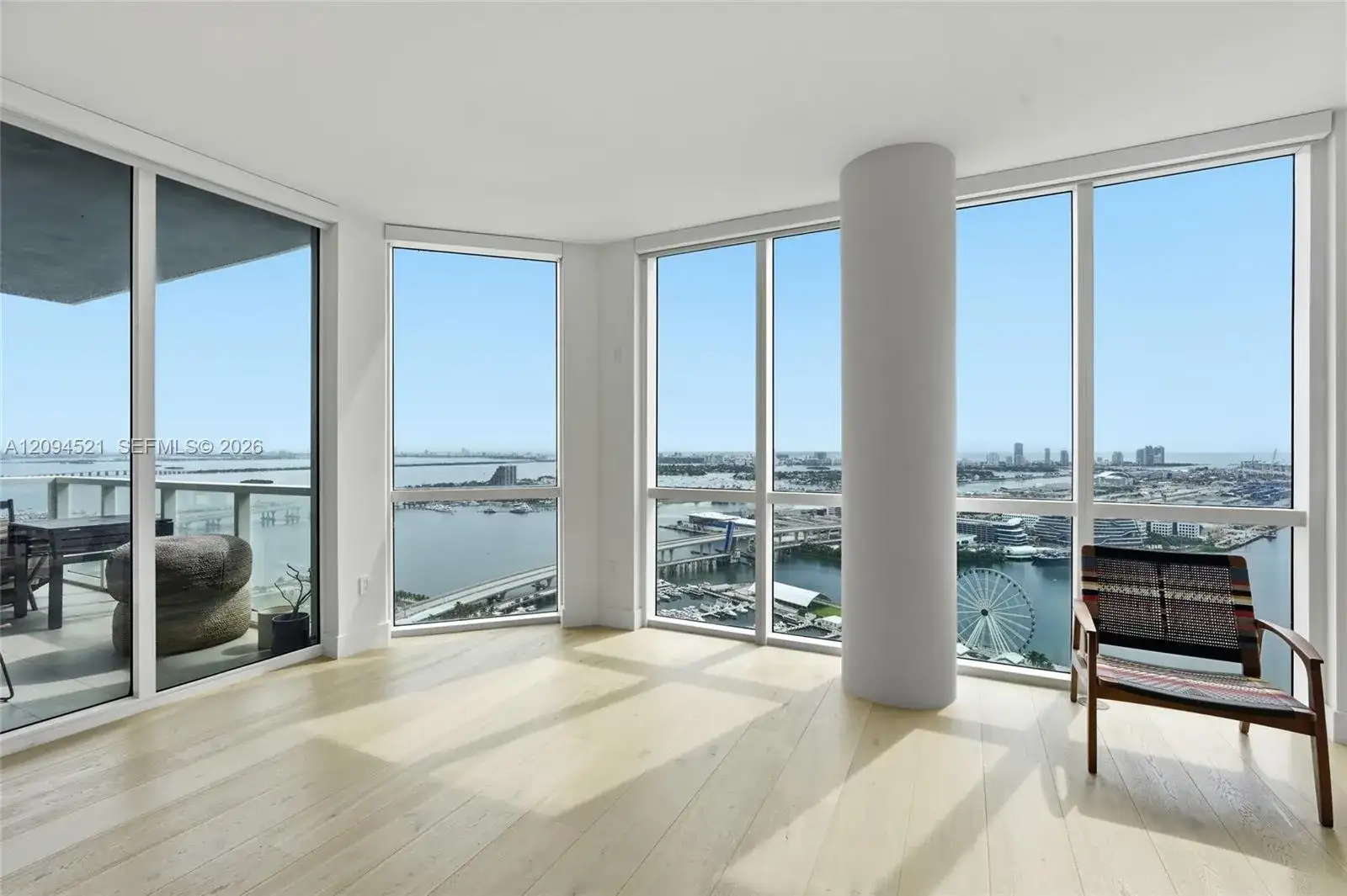 244 Biscayne Blvd # 4103, Miami FL 33132 photo 4