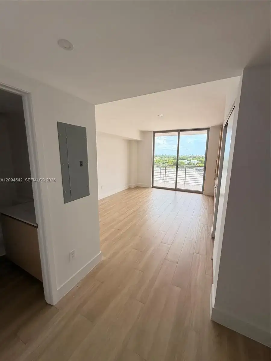 90 NE 32 # 823, Miami FL 33137 photo 3