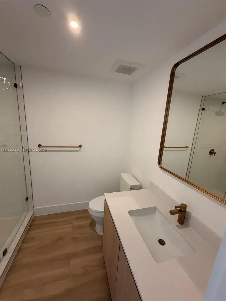 90 NE 32 # 823, Miami FL 33137 photo 4