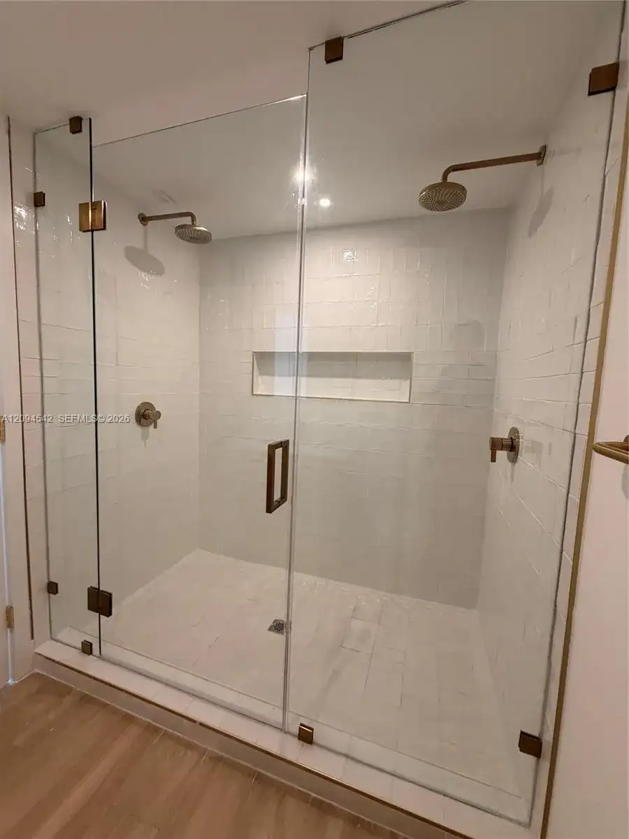 90 NE 32 # 823, Miami FL 33137 photo 5