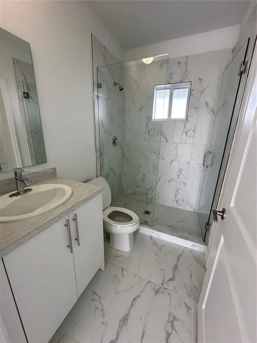 1245 NW 3rd Ln, Florida City FL 33034 photo 3