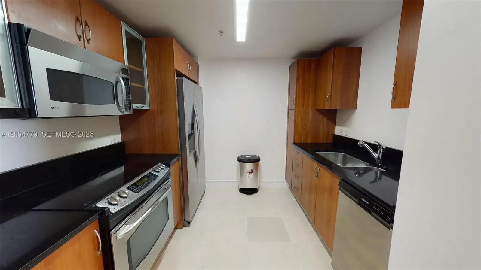 18800 NE 29th Ave # 922, Aventura FL 33180 photo 3