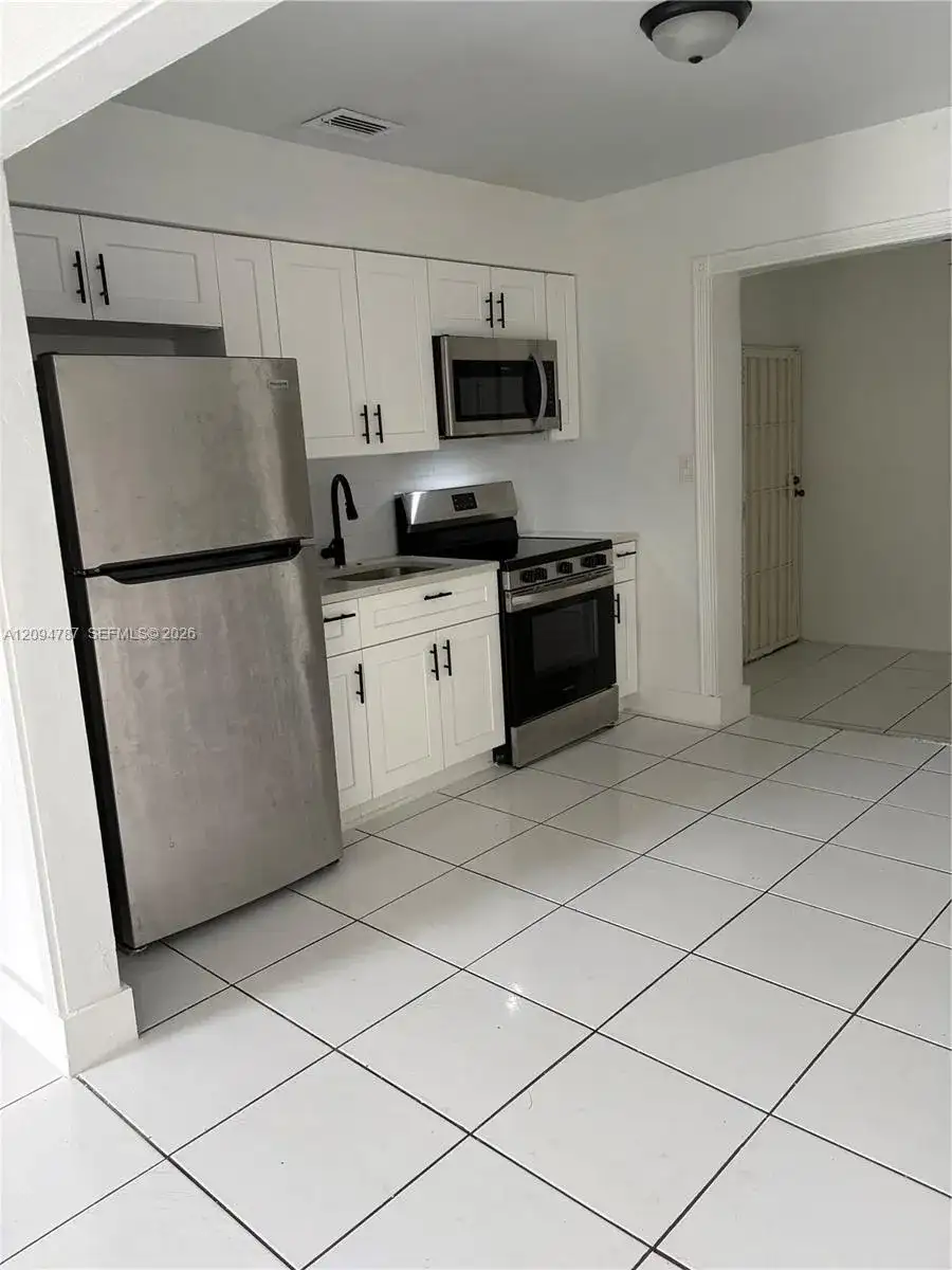 1172 NW 100th Ter # 1172, Miami FL 33150 photo 5