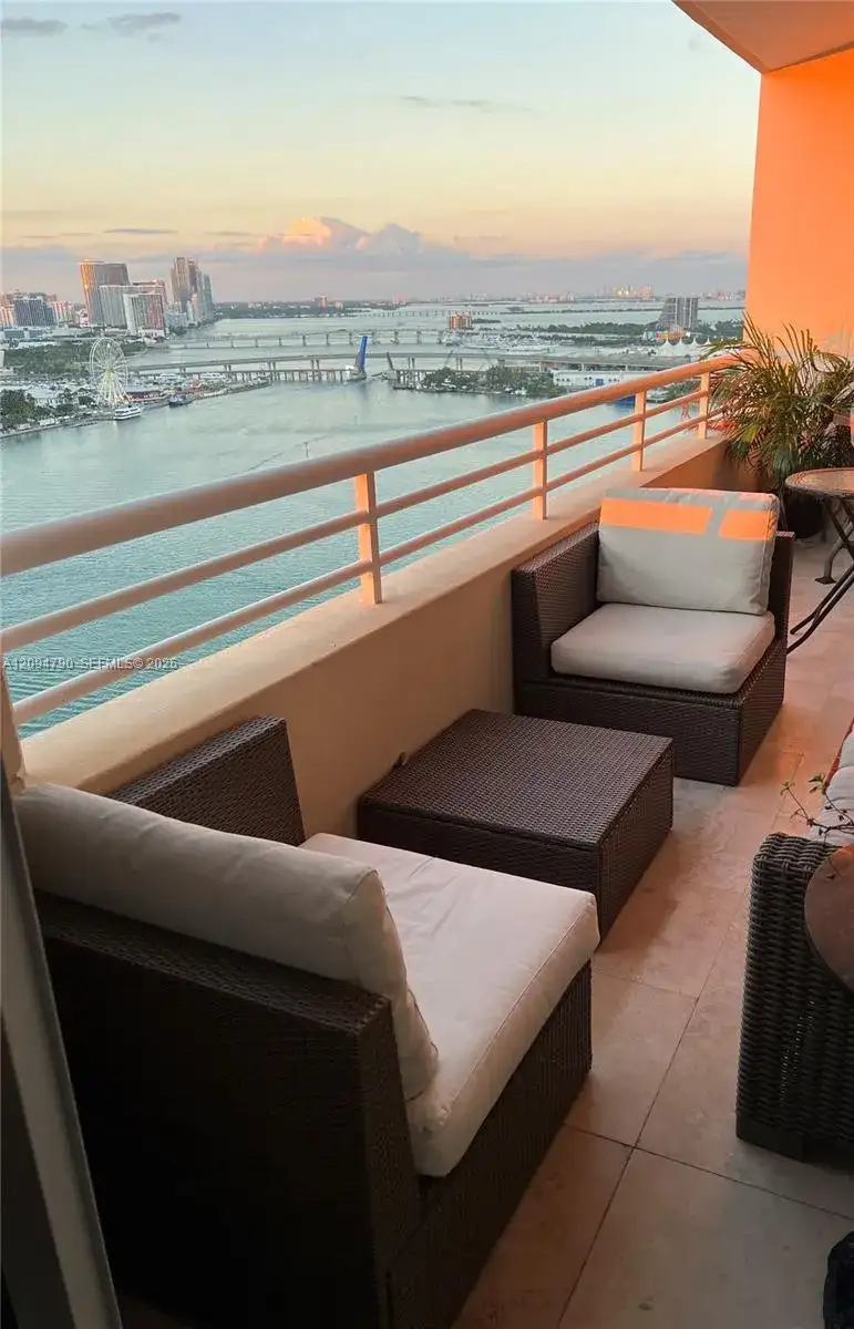 808 Brickell Key Dr # 2903, Miami FL 33131 photo 2