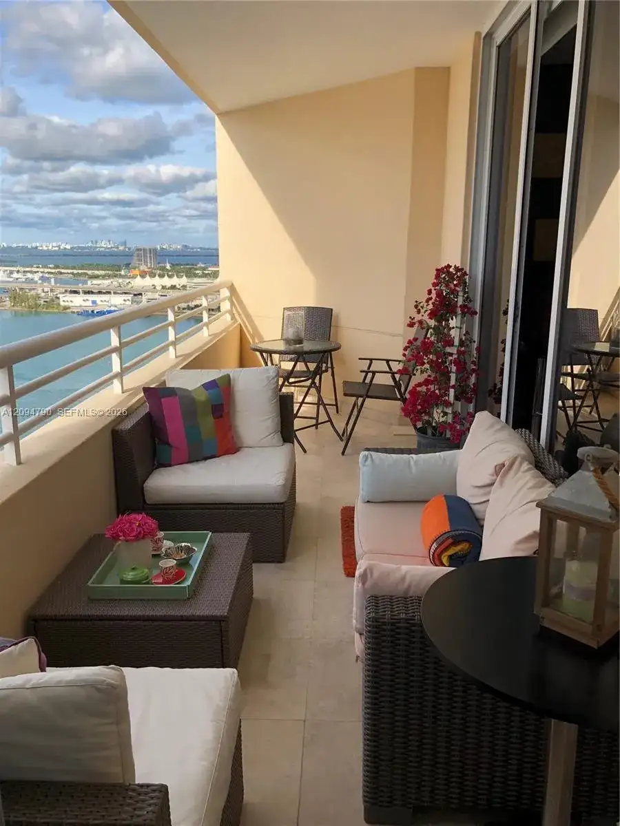 808 Brickell Key Dr # 2903, Miami FL 33131 photo 3