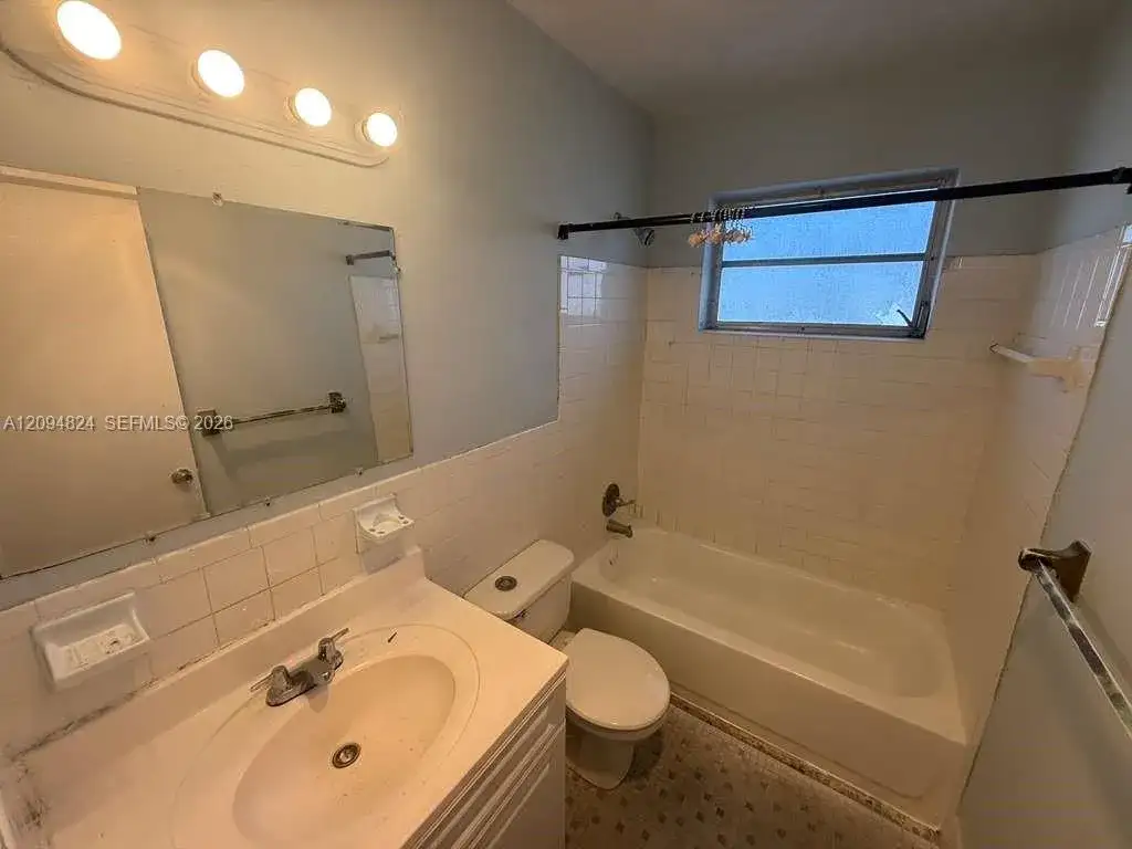 1663 NE Miami Gardens Dr # 238, Miami FL 33179 photo 5