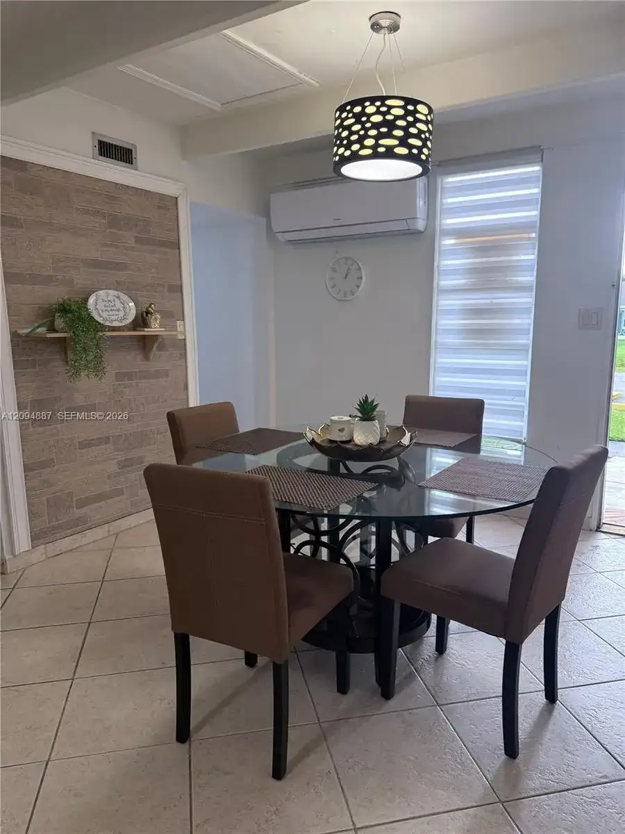925 Club Circle # 925, Lake Wales FL 33854 photo 5