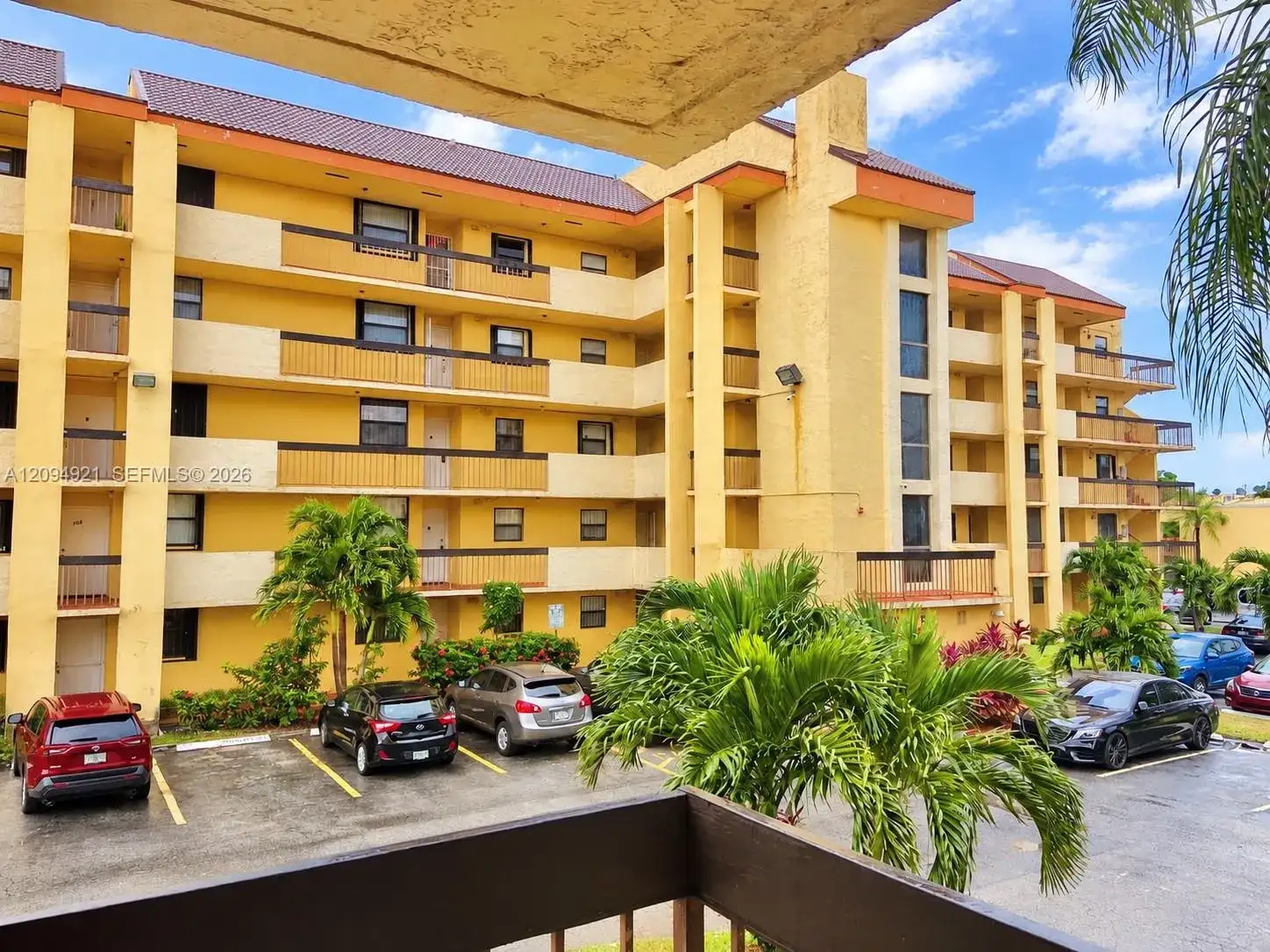 8881 Fontainebleau Blvd # 307, Miami FL 33172 photo 3
