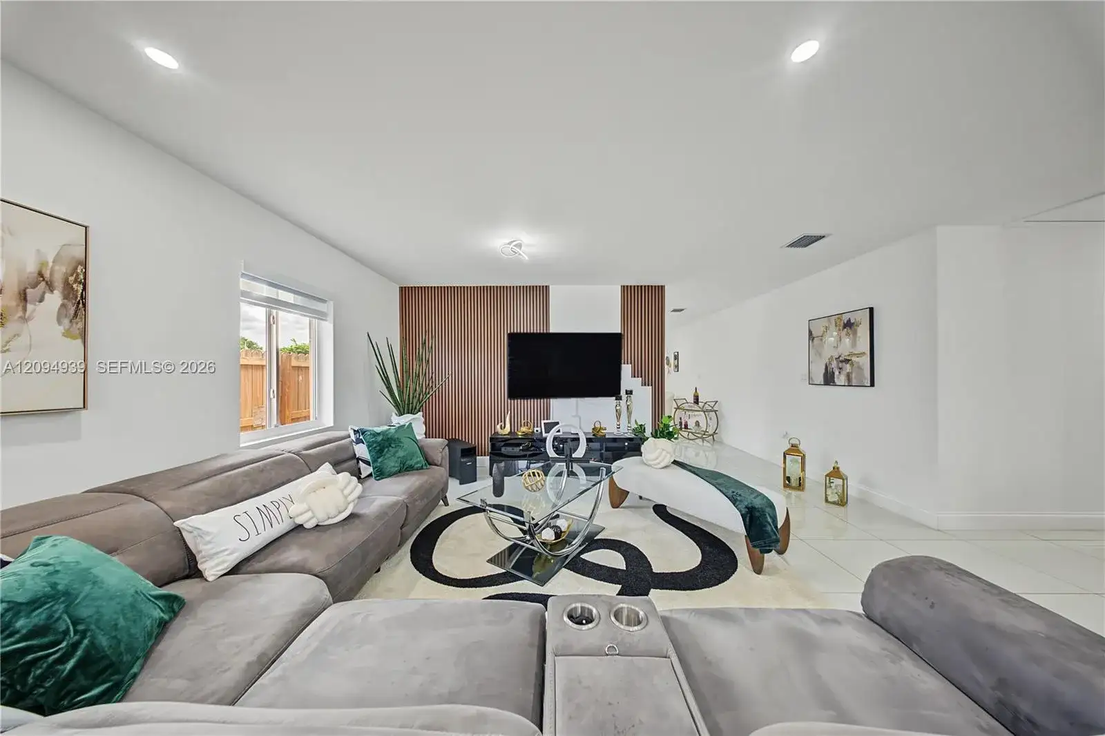 530 SW 7th Ave, Homestead FL 33030 photo 2