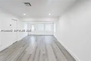 307 SW 15th St, Fort Lauderdale FL 33315 photo 2
