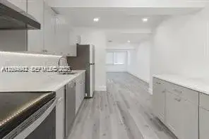 307 SW 15th St, Fort Lauderdale FL 33315 photo 5
