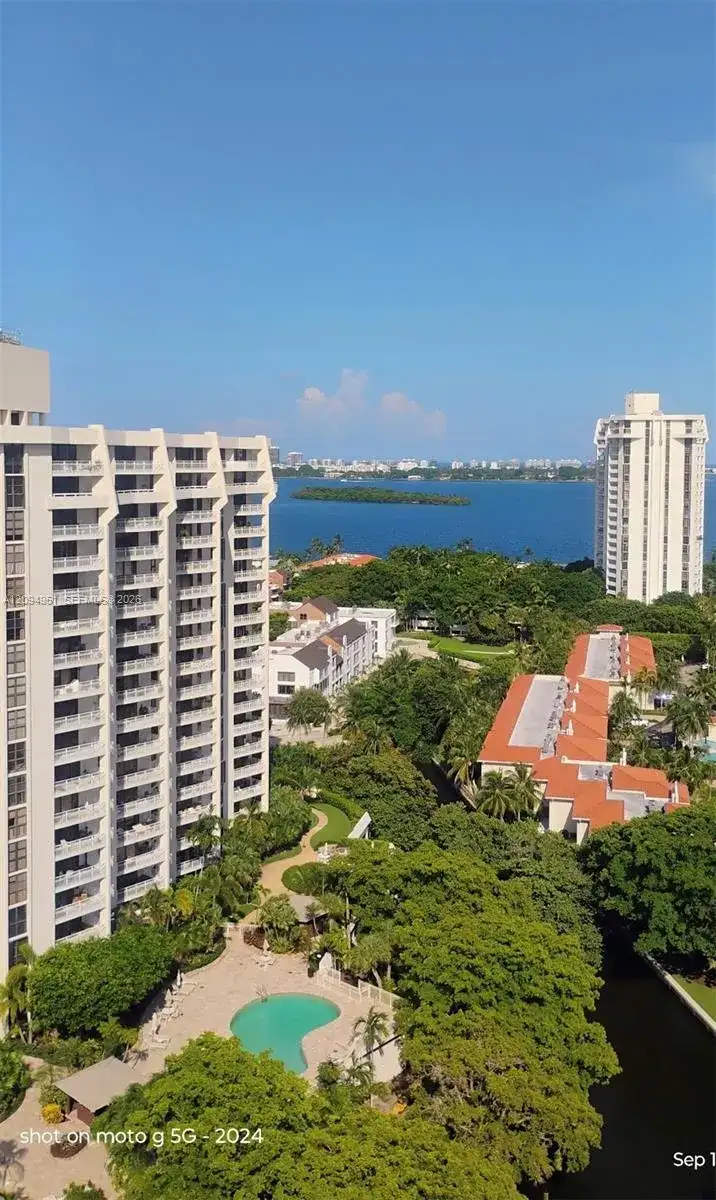 2000 Towerside Ter, Miami FL 33138 photo 5